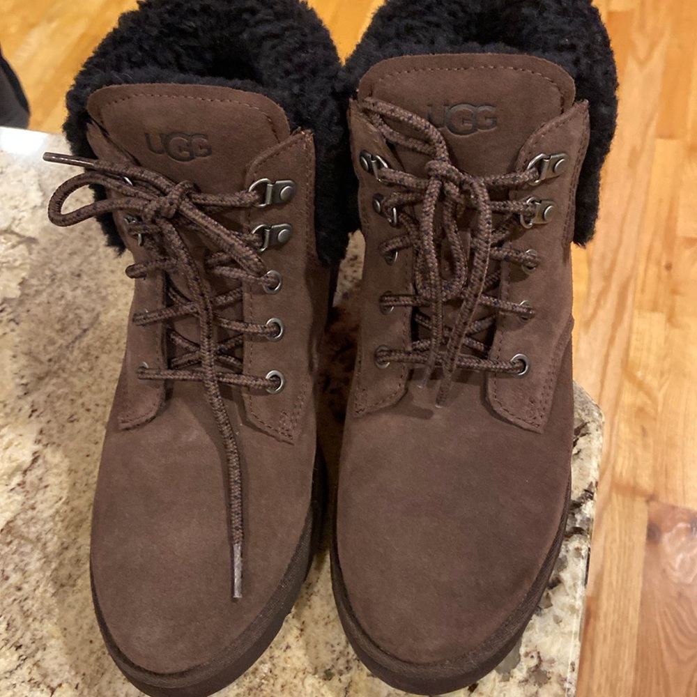 NWT UGG ROMELY HERITAGE LACE WOMEN’S ANKLE BOOT